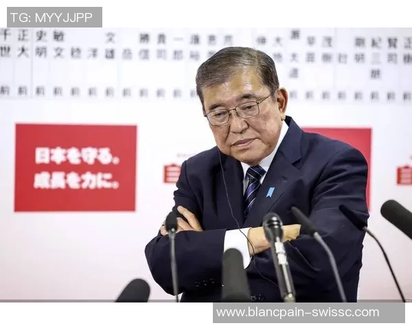 日本首相与足球明星的奇妙合作共绘体育新篇章 日本首相与足球明星的奇妙合作共绘体育新篇章