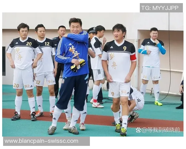 河南足球队奋勇争先力争佳绩展现团队精神与拼搏意志